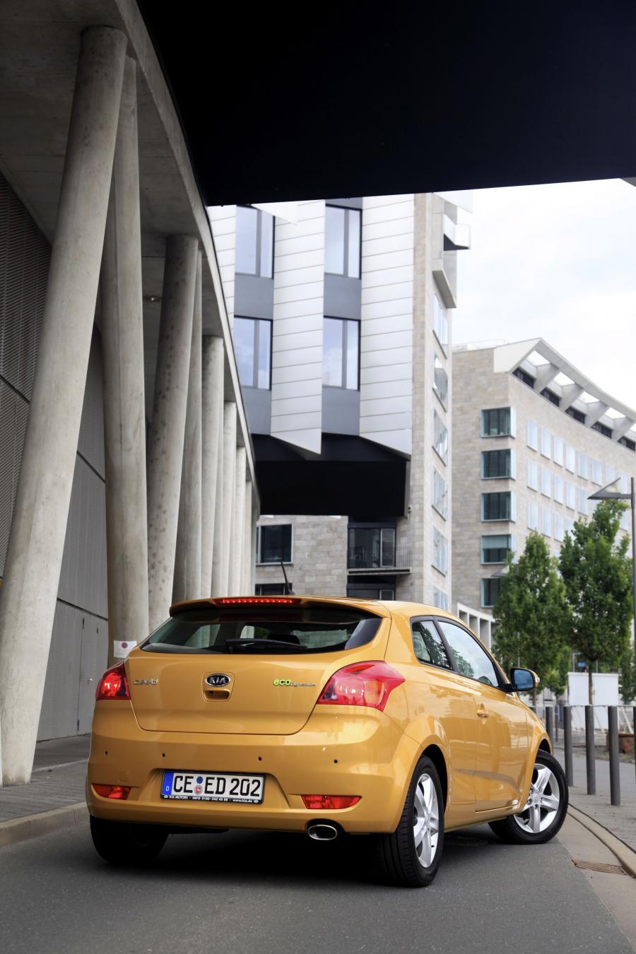  Kia pro_cee&rsquo;d EcoDynamics 2011 года  (фото 123 из 133)